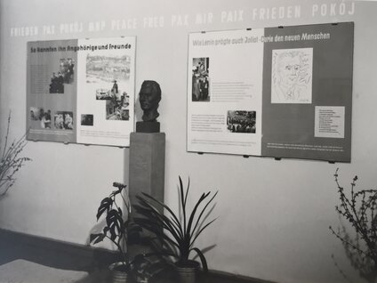 Joliot-Curie-Zimmer